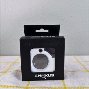 Smokus Focus White Magnifying Jar